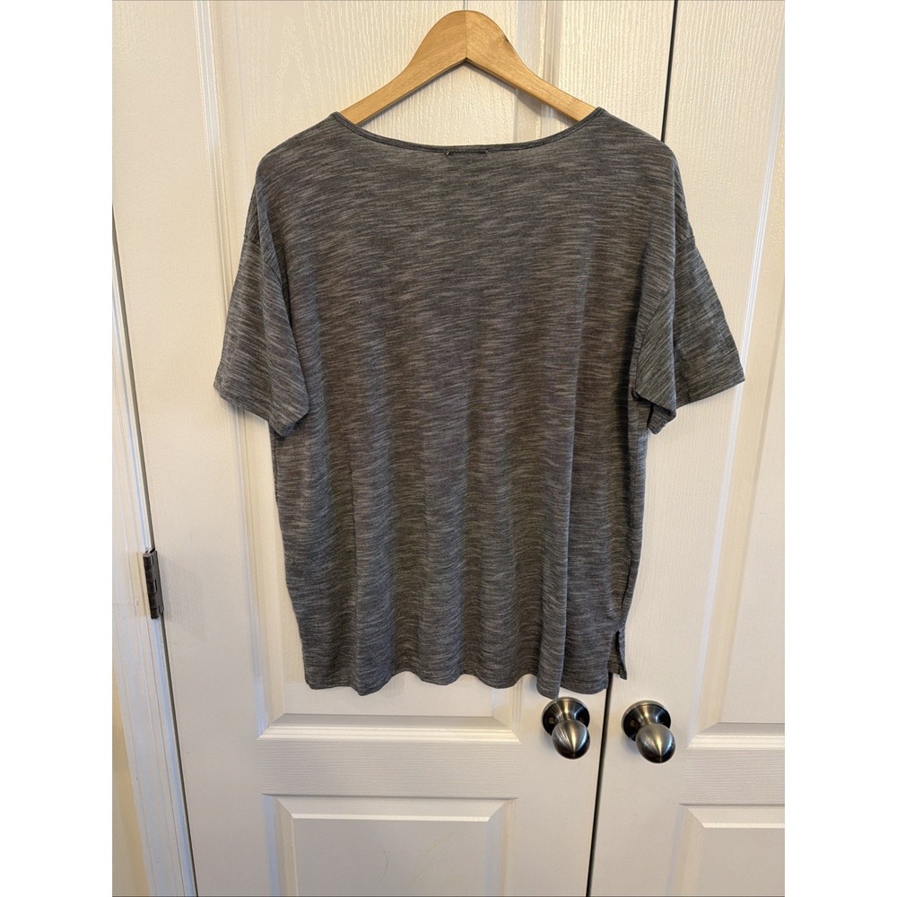 Old Navy Women's Size XL Short Sleeve Relaxed Henley T-shirt Grey Combo Striped - Picture 5 of 8